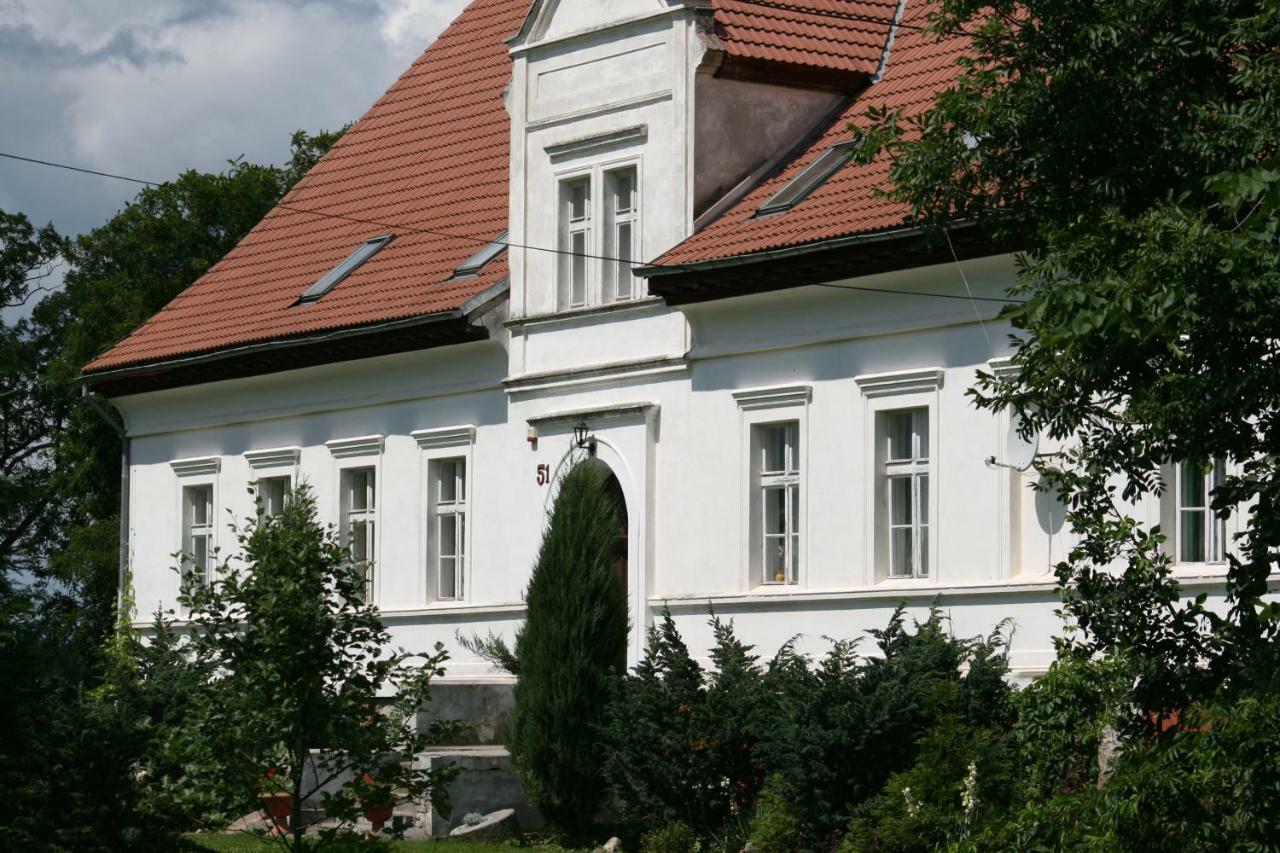 Miodowy Dwor Villa Rusinowo  Exteriör bild